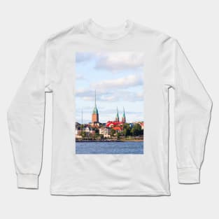 Buildings in Helsinki Long Sleeve T-Shirt